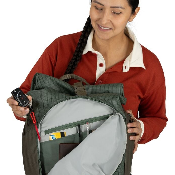 Transporter™ Roll Top Pack - US 0442